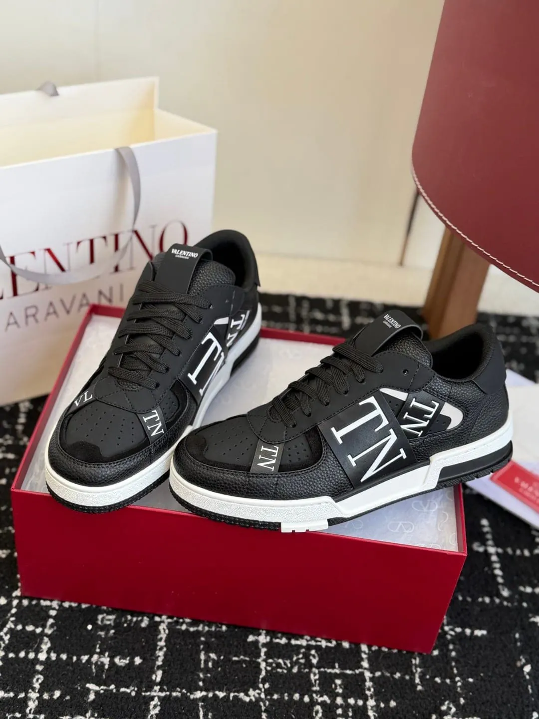 Valentino Vl7N Sneaker